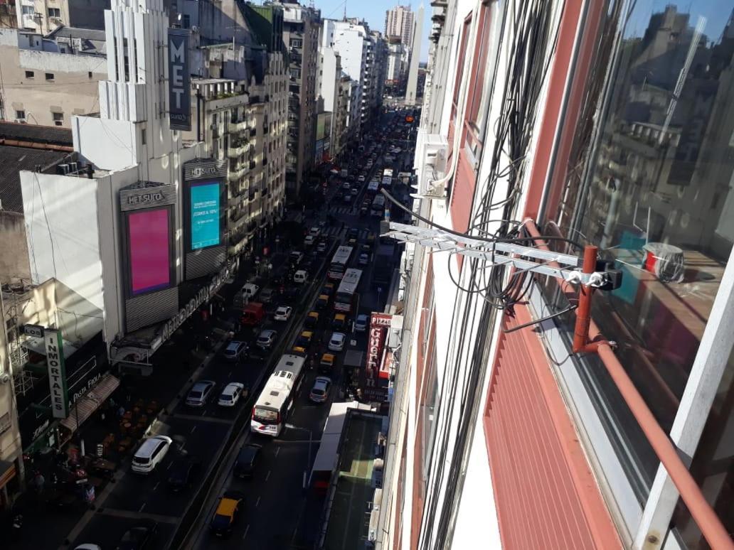 4 Ventanales Sobre La Avenida Corrientes Apartment Буенос Айрес Екстериор снимка