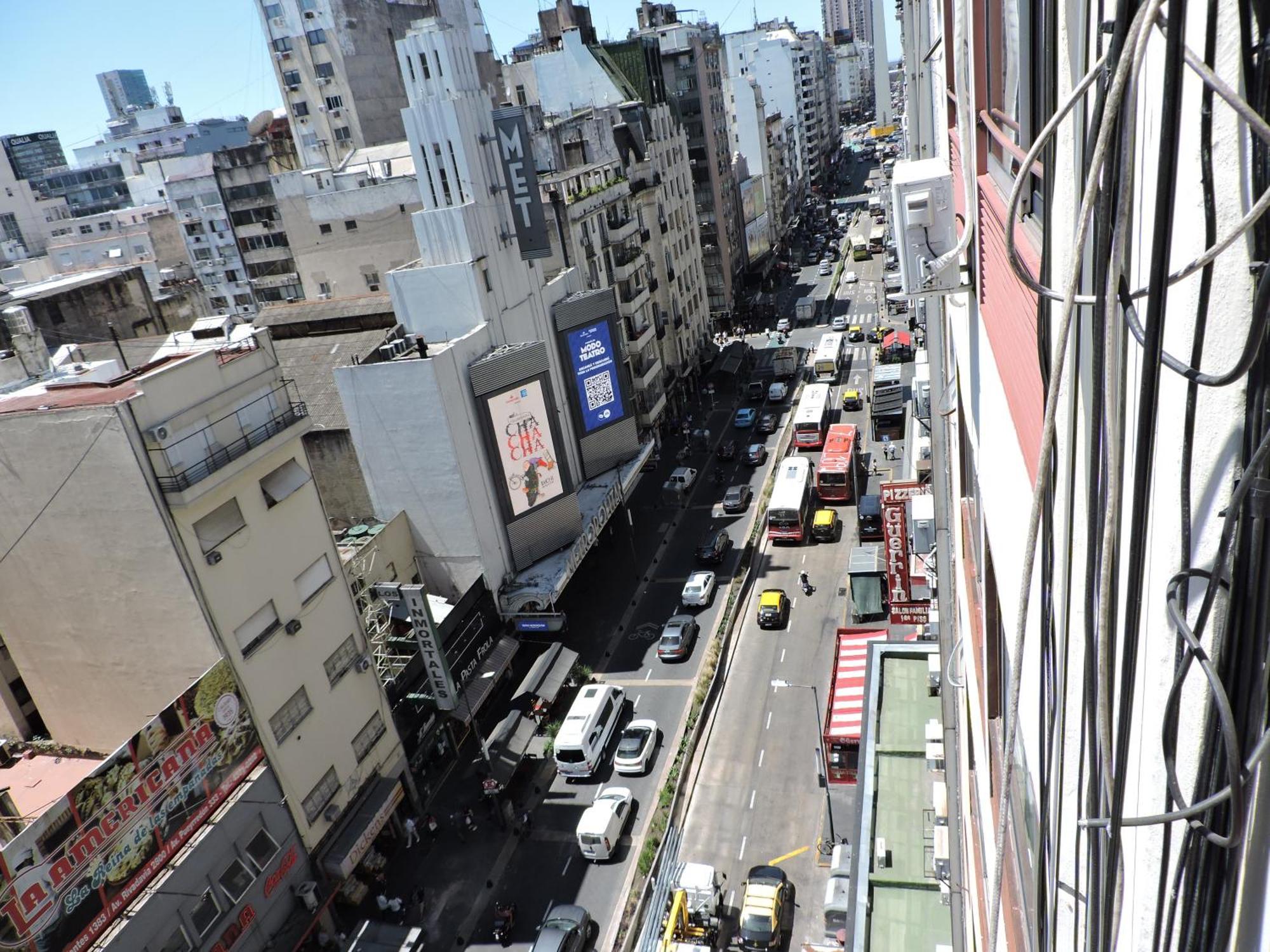 4 Ventanales Sobre La Avenida Corrientes Apartment Буенос Айрес Екстериор снимка