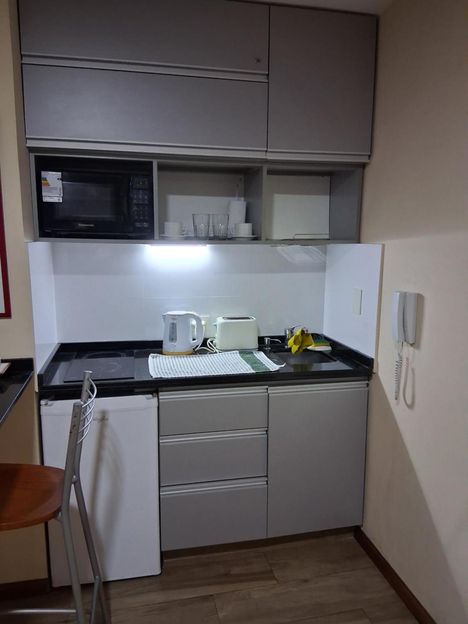 4 Ventanales Sobre La Avenida Corrientes Apartment Буенос Айрес Екстериор снимка